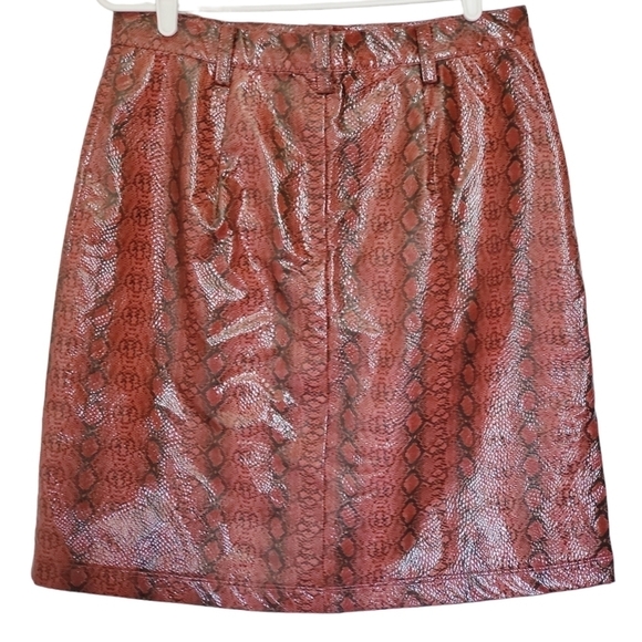 7157 * Urban Outfitters Finley Faux Snake Print Skirt Rust Red Black Size L NWT - Picture 3 of 9